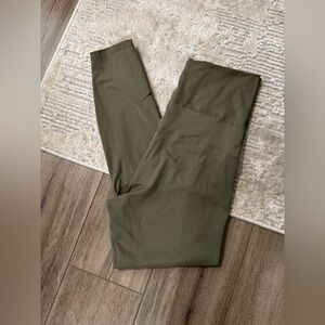 Nike Women’s Maternity leggings Green Size L